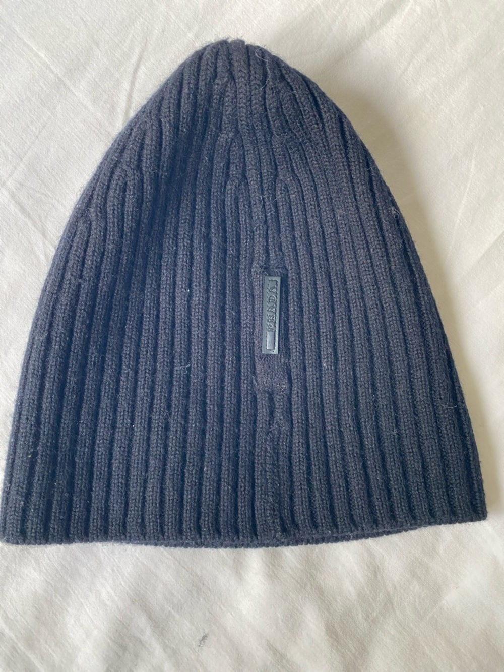 Prada vintage 90’s Black Ribbed Knit Beanie with Logo Tab